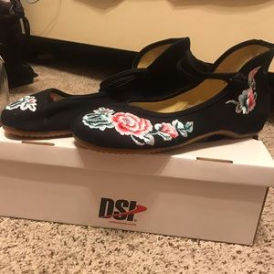 Rose Embroidery Flats